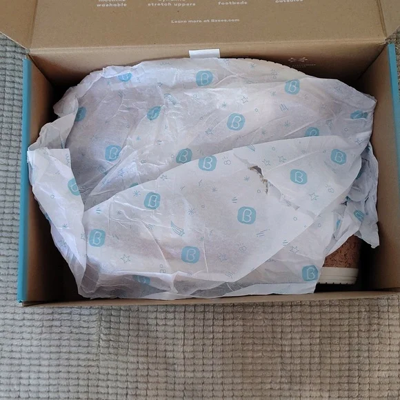 New BZEES Resort Wht/Nat Fabric Wedge Sandals Size 7.5 M With Box - Picture 11 of 16